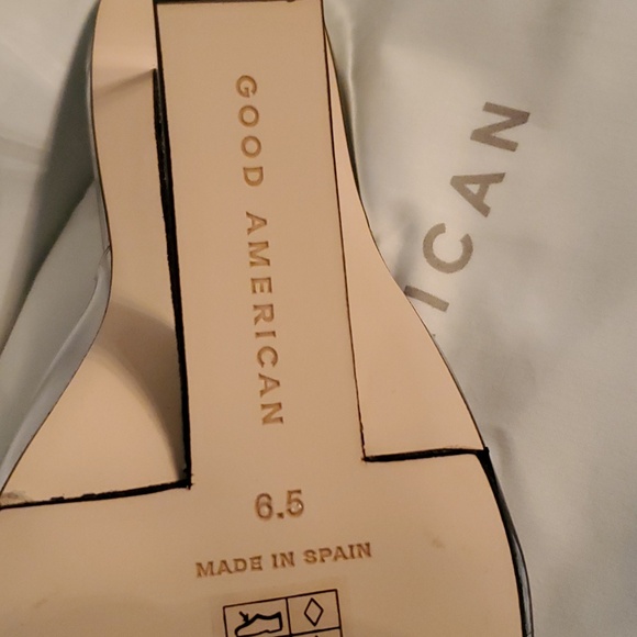 NWT GOOD AMERICAN SILVER MIRROR BLOCK HEELS - Picture 8 of 10